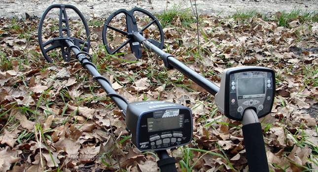 minelab-safari-vs-garrett-at-pro-comparison-01