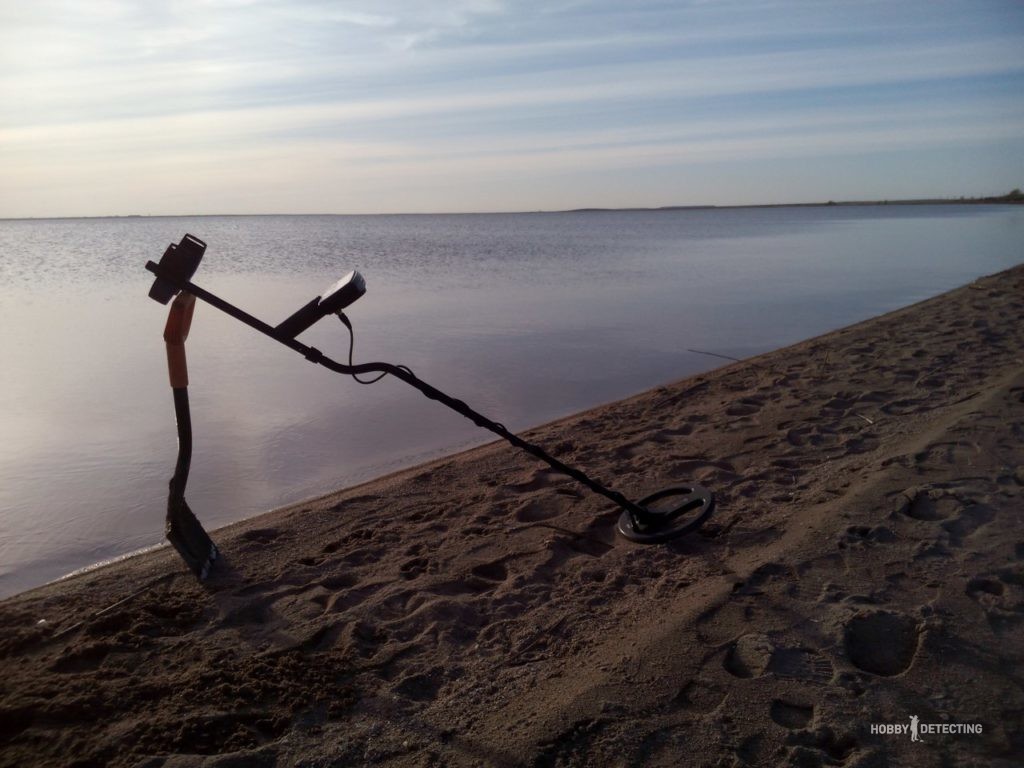 The first "redhead" on the beach! (Competitive story of a digger!)