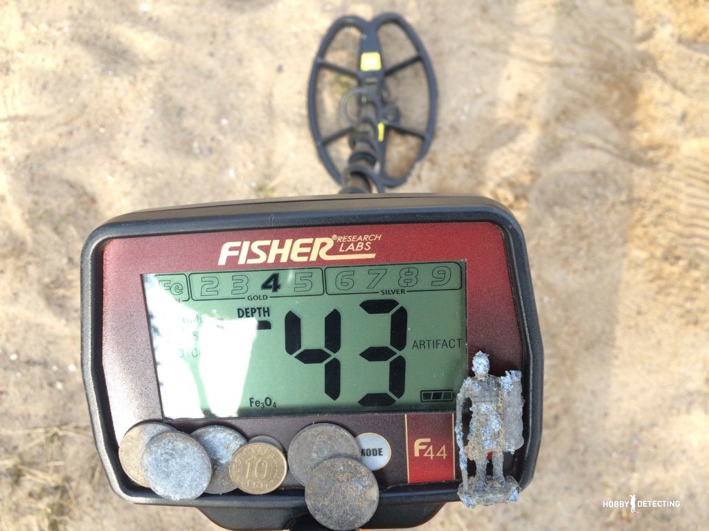 Fisher F44 - semi-professional metal detector? (Digger experience, tips+)