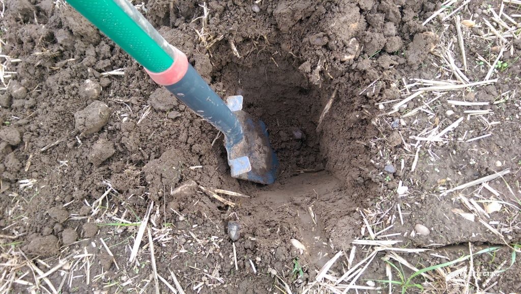 Why do you need to do ground balancing in a metal detector? (Digger's Tips+)