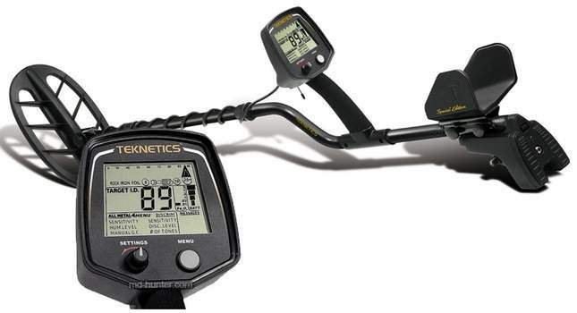 Teknetics T2 metal detector