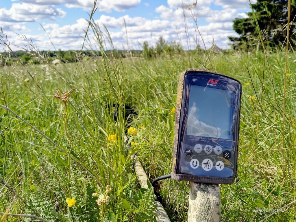 Minelab Equinox 800 - our review of a professional metal detector!