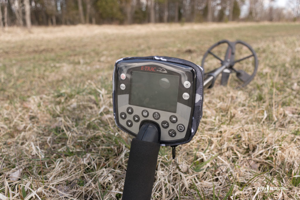 Minelab E-Trac is an outdated, but serious professional device for digging! (Our review+)