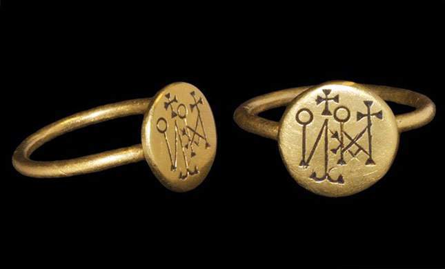 roman-and-byzantine-gold-signet-rings-super-finds-05