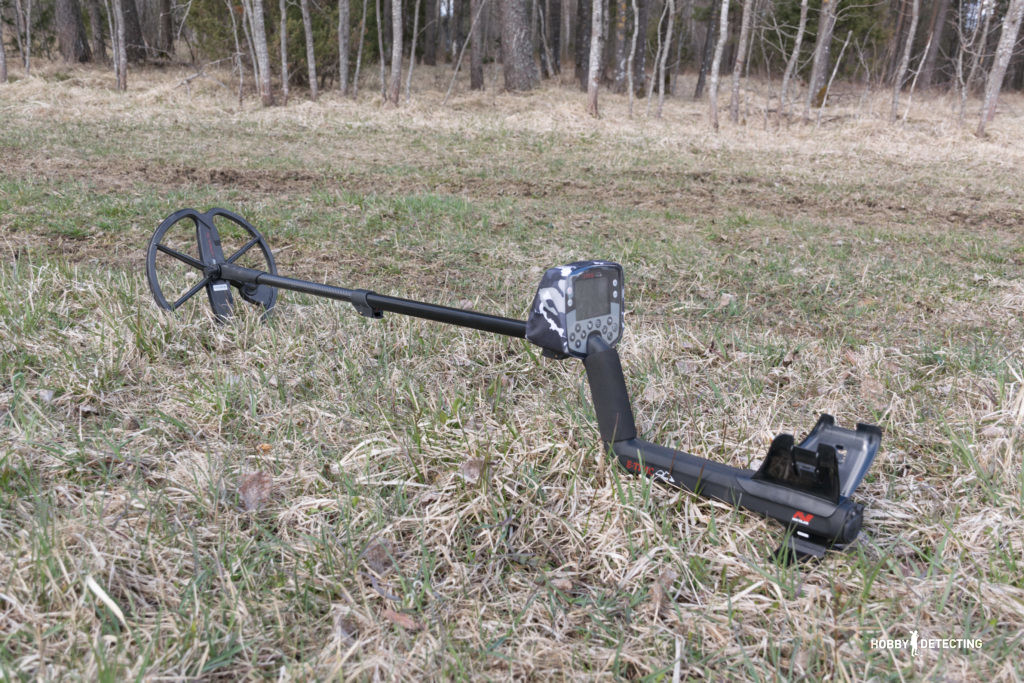 Minelab E-Trac is an outdated, but serious professional device for digging! (Our review+) 