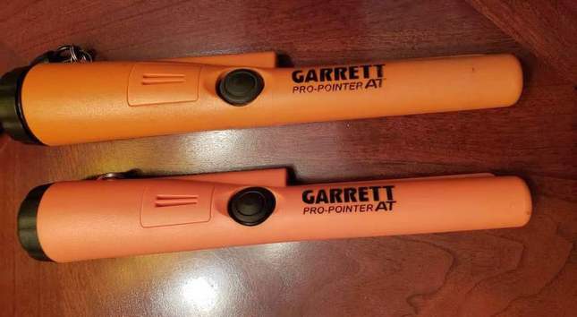 Fake Garrett Pro-Pointer AT. Careful, it doesn’t work!