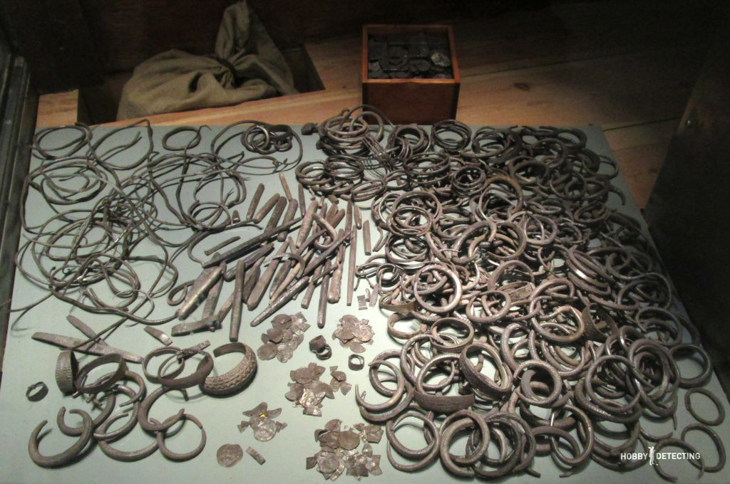 When Viking bracelets are dug with buckets (photo+)