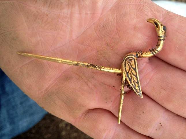 Found: a marvelous pot of Viking treasure (contains gold)