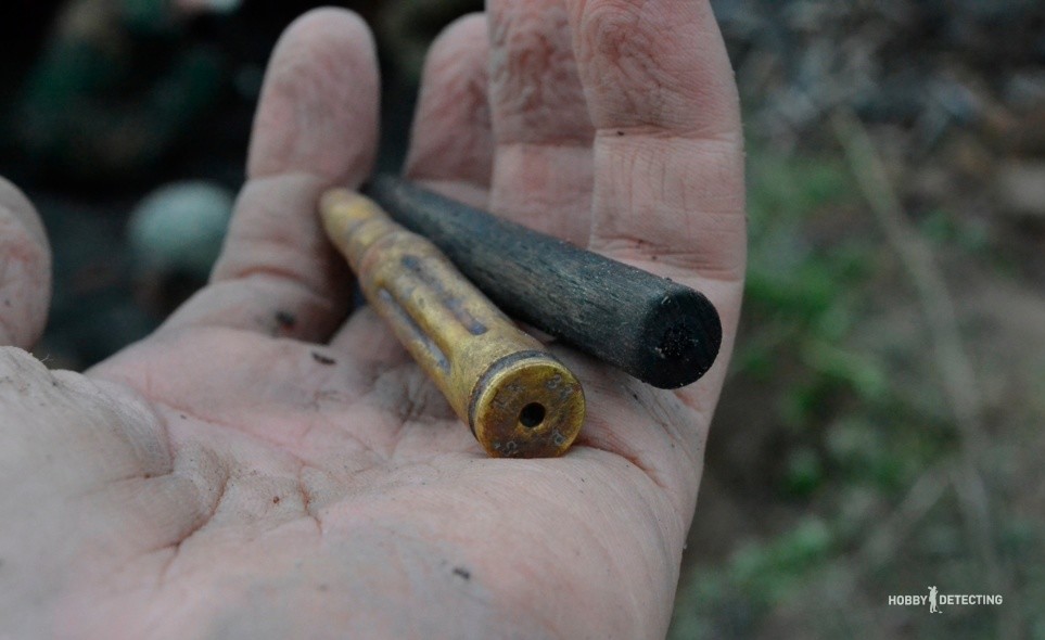 Pit of the SS dugout! (Competitive story of a digger, a cop in the war)